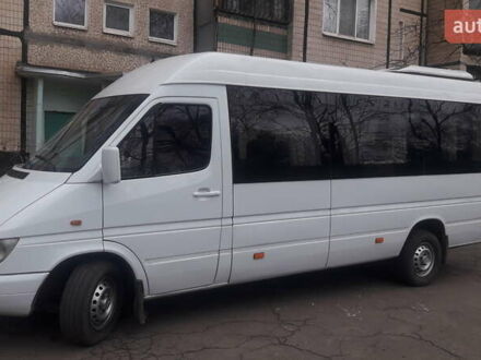 Белый Мерседес Sprinter, объемом двигателя 2.7 л и пробегом 850 тыс. км за 13000 $, фото 1 на Automoto.ua