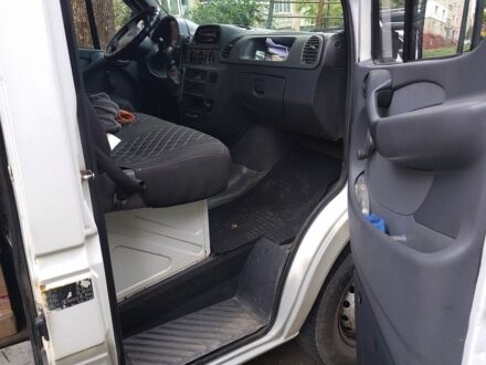 Белый Мерседес Sprinter, объемом двигателя 2.7 л и пробегом 300 тыс. км за 8000 $, фото 1 на Automoto.ua