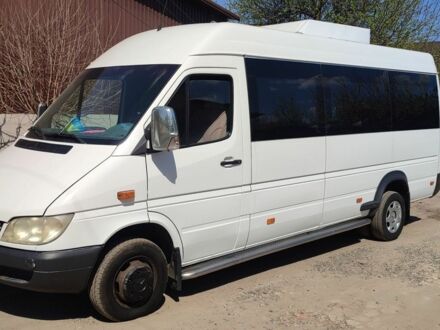 Белый Мерседес Sprinter, объемом двигателя 2.7 л и пробегом 750 тыс. км за 20000 $, фото 1 на Automoto.ua