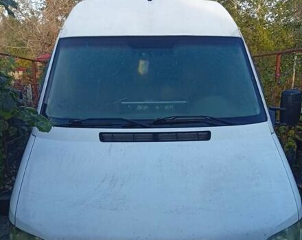 Білий Мерседес Sprinter, об'ємом двигуна 2.1 л та пробігом 247 тис. км за 6000 $, фото 1 на Automoto.ua