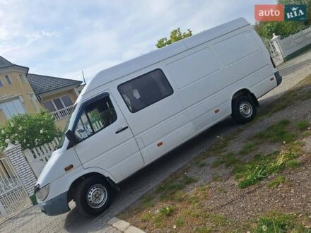 Мерседес Sprinter 2001 в Черновцах на Automoto.ua Белый Мерседес Sprinter, объемом двигателя 2.2 л и пробегом 413 тыс. км за 5900 $, фото 1 на Automoto.ua