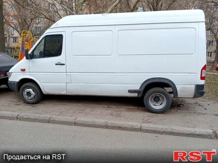 Білий Мерседес Sprinter, об'ємом двигуна 2.1 л та пробігом 926 тис. км за 10800 $, фото 1 на Automoto.ua