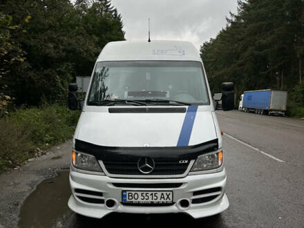 Белый Мерседес Sprinter, объемом двигателя 2.69 л и пробегом 800 тыс. км за 13500 $, фото 1 на Automoto.ua