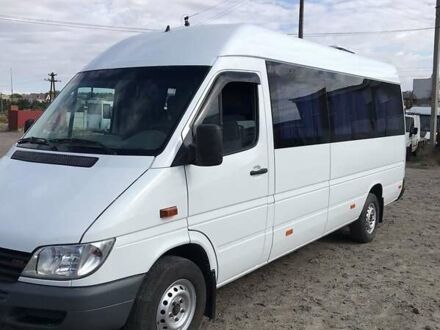 Мерседес Sprinter 2001 у Миколаєві на Automoto.ua Білий Мерседес Sprinter, об'ємом двигуна 2.15 л та пробігом 500 тис. км за 11500 $, фото 1 на Automoto.ua