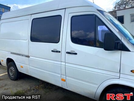 Білий Мерседес Sprinter, об'ємом двигуна 2.1 л та пробігом 215 тис. км за 6500 $, фото 1 на Automoto.ua