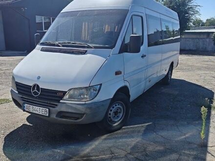 Белый Мерседес Sprinter, объемом двигателя 2.15 л и пробегом 600 тыс. км за 7200 $, фото 1 на Automoto.ua