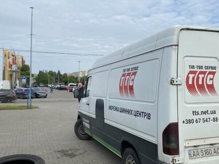 Мерседес Sprinter 2001 в Львове на Automoto.ua Белый Мерседес Sprinter, объемом двигателя 0 л и пробегом 614 тыс. км за 4400 $, фото 1 на Automoto.ua
