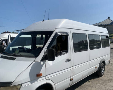 Белый Мерседес Sprinter, объемом двигателя 2.15 л и пробегом 500 тыс. км за 7200 $, фото 1 на Automoto.ua