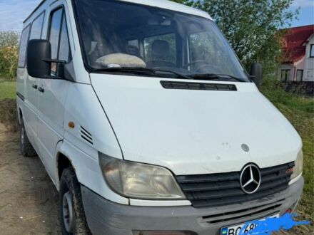 Мерседес Sprinter 2001 у Жовкві на Automoto.ua Білий Мерседес Sprinter, об'ємом двигуна 2.2 л та пробігом 355 тис. км за 3500 $, фото 1 на Automoto.ua