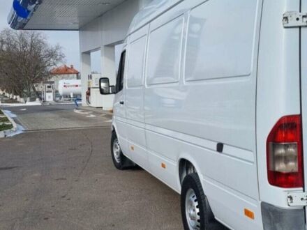 Белый Мерседес Sprinter, объемом двигателя 2.15 л и пробегом 217 тыс. км за 10700 $, фото 1 на Automoto.ua