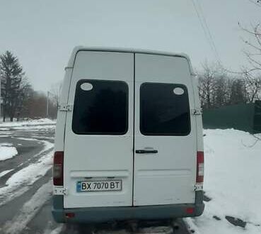 Белый Мерседес Sprinter, объемом двигателя 2.7 л и пробегом 999 тыс. км за 7000 $, фото 1 на Automoto.ua