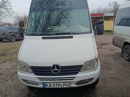Белый Мерседес Sprinter, объемом двигателя 2.7 л и пробегом 472 тыс. км за 12000 $, фото 1 на Automoto.ua