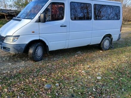 Белый Мерседес Sprinter, объемом двигателя 0 л и пробегом 380 тыс. км за 6200 $, фото 1 на Automoto.ua