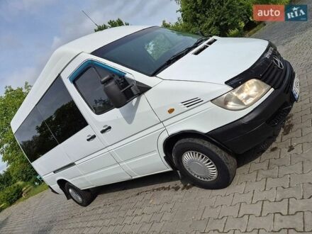 Белый Мерседес Sprinter, объемом двигателя 2.15 л и пробегом 300 тыс. км за 5900 $, фото 1 на Automoto.ua