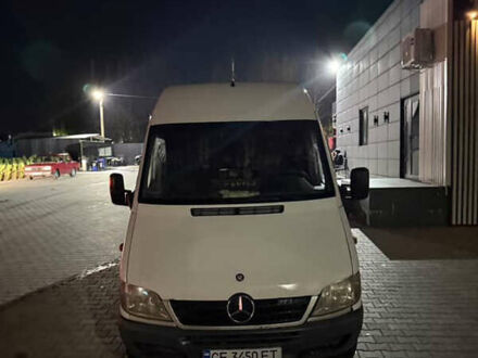 Белый Мерседес Sprinter, объемом двигателя 2.15 л и пробегом 800 тыс. км за 5300 $, фото 1 на Automoto.ua