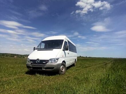 Белый Мерседес Sprinter, объемом двигателя 0 л и пробегом 370 тыс. км за 7999 $, фото 1 на Automoto.ua