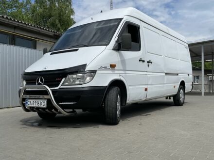 Белый Мерседес Sprinter, объемом двигателя 2.2 л и пробегом 500 тыс. км за 9000 $, фото 1 на Automoto.ua