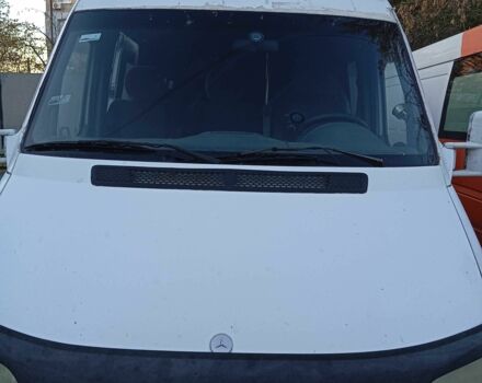 Мерседес Sprinter 2001 у Кам'янське (Дніпродзержинськ) на Automoto.ua Білий Мерседес Sprinter, об'ємом двигуна 2.2 л та пробігом 1 тис. км за 5000 $, фото 1 на Automoto.ua