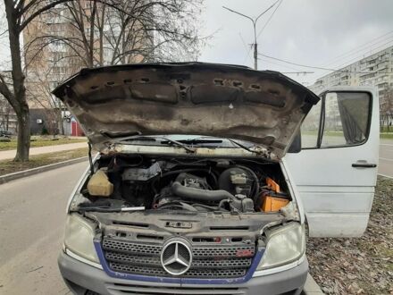 Білий Мерседес Sprinter, об'ємом двигуна 2.15 л та пробігом 432 тис. км за 5500 $, фото 1 на Automoto.ua