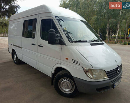 Белый Мерседес Sprinter, объемом двигателя 2.15 л и пробегом 645 тыс. км за 8900 $, фото 1 на Automoto.ua