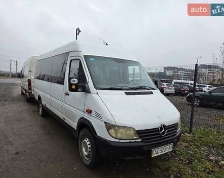 Белый Мерседес Sprinter, объемом двигателя 2.7 л и пробегом 349 тыс. км за 7500 $, фото 1 на Automoto.ua