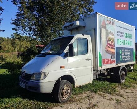 Білий Мерседес Sprinter, об'ємом двигуна 2.69 л та пробігом 400 тис. км за 10000 $, фото 1 на Automoto.ua