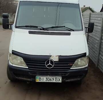 Белый Мерседес Sprinter, объемом двигателя 2.2 л и пробегом 484 тыс. км за 4700 $, фото 1 на Automoto.ua