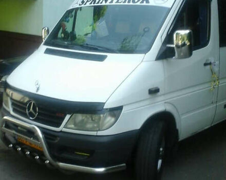 Белый Мерседес Sprinter, объемом двигателя 2.2 л и пробегом 160 тыс. км за 10500 $, фото 3 на Automoto.ua