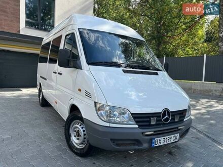 Белый Мерседес Sprinter, объемом двигателя 2.15 л и пробегом 389 тыс. км за 7999 $, фото 1 на Automoto.ua