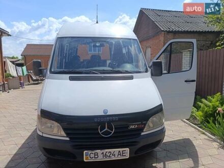 Мерседес Sprinter 2001 в Бурыне на Automoto.ua Белый Мерседес Sprinter, объемом двигателя 2.2 л и пробегом 600 тыс. км за 9500 $, фото 1 на Automoto.ua