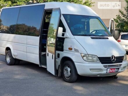 Мерседес Sprinter 2001 у Рівному на Automoto.ua Білий Мерседес Sprinter, об'ємом двигуна 2.7 л та пробігом 300 тис. км за 15400 $, фото 1 на Automoto.ua