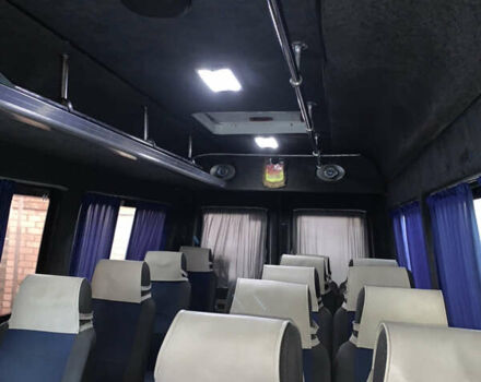 Белый Мерседес Sprinter, объемом двигателя 2.2 л и пробегом 160 тыс. км за 10500 $, фото 4 на Automoto.ua