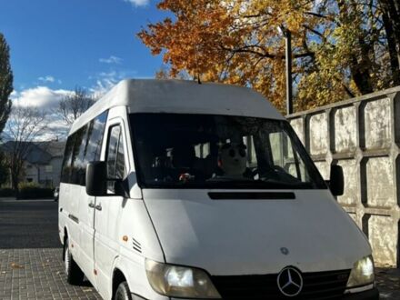 Белый Мерседес Sprinter, объемом двигателя 2.2 л и пробегом 902 тыс. км за 5700 $, фото 1 на Automoto.ua
