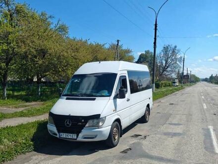 Белый Мерседес Sprinter, объемом двигателя 2.7 л и пробегом 680 тыс. км за 6900 $, фото 1 на Automoto.ua