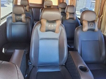 Белый Мерседес Sprinter, объемом двигателя 2.15 л и пробегом 500 тыс. км за 10400 $, фото 1 на Automoto.ua