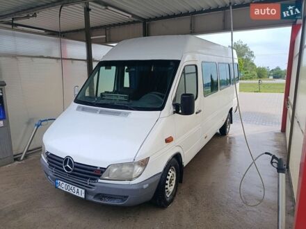 Белый Мерседес Sprinter, объемом двигателя 2.69 л и пробегом 500 тыс. км за 8300 $, фото 1 на Automoto.ua