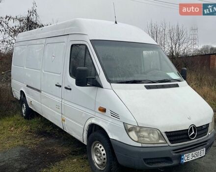Белый Мерседес Sprinter, объемом двигателя 2.15 л и пробегом 800 тыс. км за 6000 $, фото 1 на Automoto.ua