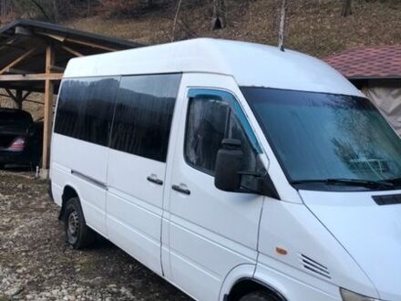 Белый Мерседес Sprinter, объемом двигателя 2.15 л и пробегом 500 тыс. км за 4700 $, фото 1 на Automoto.ua