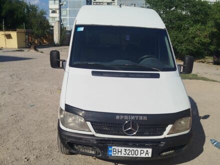 Білий Мерседес Sprinter, об'ємом двигуна 2.7 л та пробігом 400 тис. км за 8505 $, фото 1 на Automoto.ua
