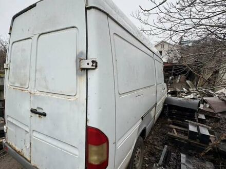 Мерседес Sprinter 2001 у Сумах на Automoto.ua Білий Мерседес Sprinter, об'ємом двигуна 2.2 л та пробігом 780 тис. км за 4000 $, фото 1 на Automoto.ua