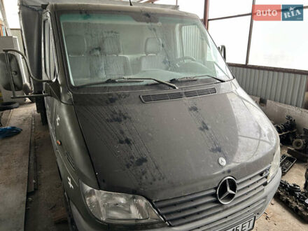 Мерседес Sprinter 2001 в Черновцах на Automoto.ua Белый Мерседес Sprinter, объемом двигателя 0 л и пробегом 500 тыс. км за 6900 $, фото 1 на Automoto.ua