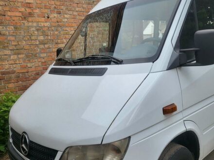 Білий Мерседес Sprinter, об'ємом двигуна 2.15 л та пробігом 680 тис. км за 9700 $, фото 1 на Automoto.ua