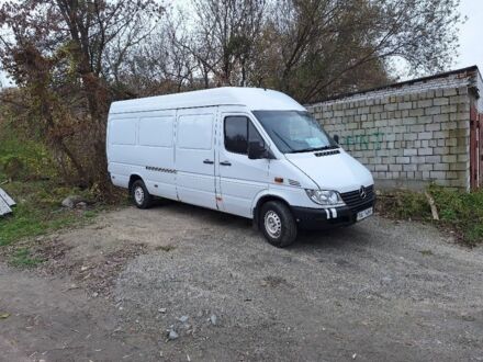 Белый Мерседес Sprinter, объемом двигателя 0 л и пробегом 500 тыс. км за 8500 $, фото 1 на Automoto.ua
