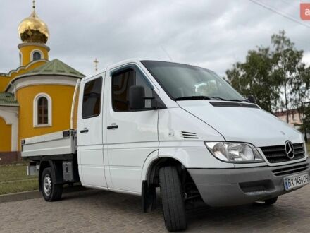 Белый Мерседес Sprinter, объемом двигателя 2.15 л и пробегом 404 тыс. км за 14500 $, фото 1 на Automoto.ua