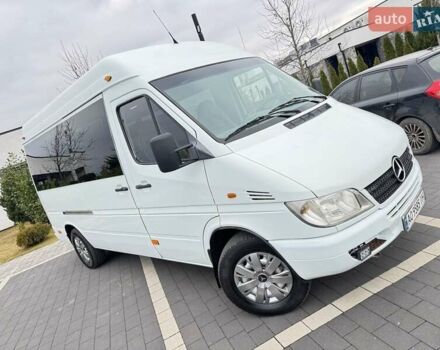 Белый Мерседес Sprinter, объемом двигателя 2.15 л и пробегом 592 тыс. км за 7700 $, фото 1 на Automoto.ua