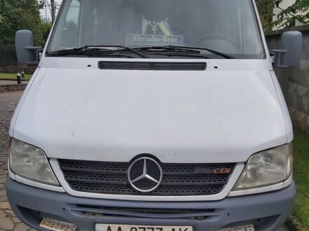 Белый Мерседес Sprinter, объемом двигателя 0 л и пробегом 572 тыс. км за 10000 $, фото 1 на Automoto.ua