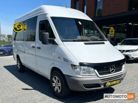 Белый Мерседес Sprinter, объемом двигателя 2.2 л и пробегом 700 тыс. км за 7500 $, фото 1 на Automoto.ua