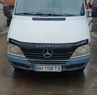 Белый Мерседес Sprinter, объемом двигателя 2.2 л и пробегом 100 тыс. км за 11000 $, фото 1 на Automoto.ua