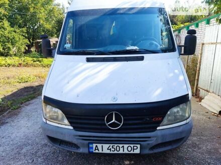 Белый Мерседес Sprinter, объемом двигателя 2.69 л и пробегом 401 тыс. км за 12000 $, фото 1 на Automoto.ua