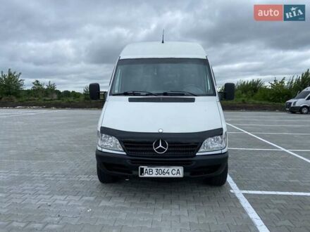 Мерседес Sprinter 2002 в Киеве на Automoto.ua Белый Мерседес Sprinter, объемом двигателя 2.1 л и пробегом 300 тыс. км за 7000 $, фото 1 на Automoto.ua